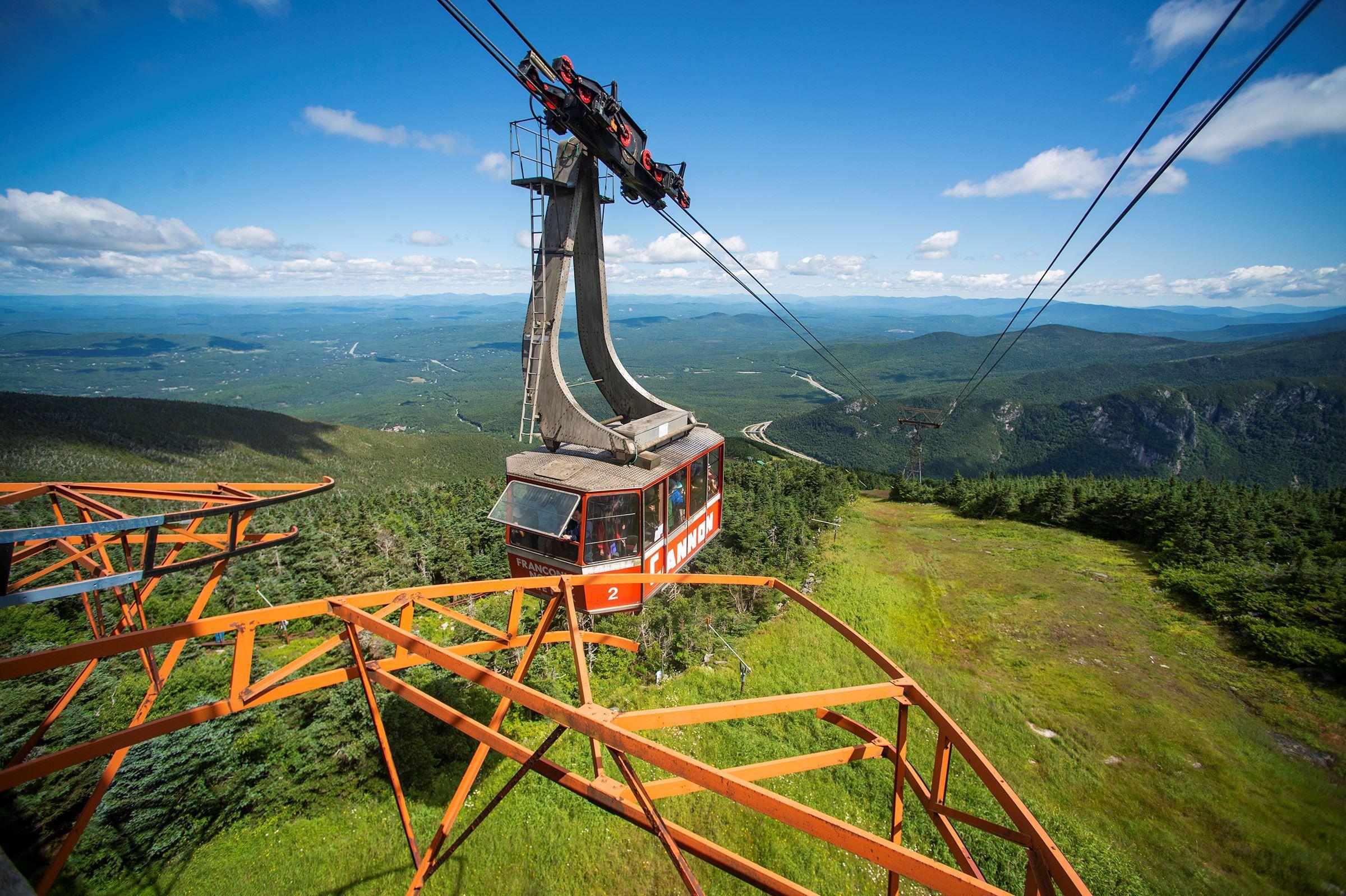 Summer Red Tram coming into upper station