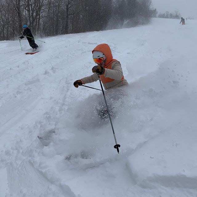 The Cannon Effect delivered 8-12” overnight!
Hit the link in the bio for the snow report! 
#cannoneffect #powday #skitheeast #skinh
@skinewhampshire